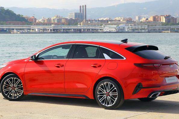 Spoznajte karavan Kia ProCeed