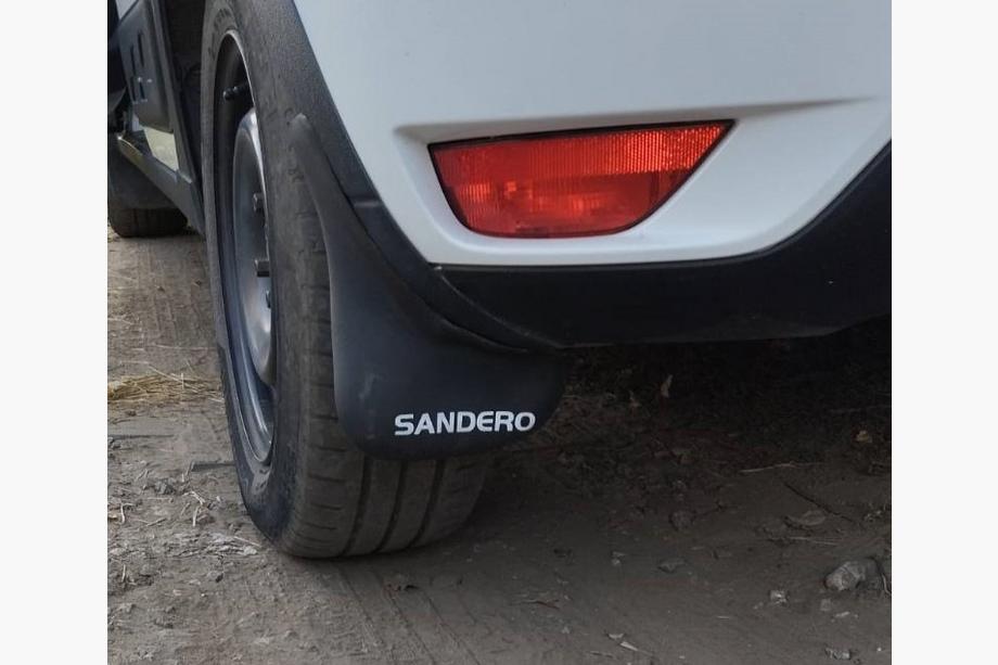 Renault Sandero 2013–2022 Zadnje blatne zavesice (2 kosa) Fotografija 3