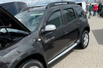 Dacia Duster 2008–2018 Deflektorji oken (4 kosi, HIC) fotografija 2