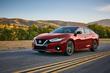 Paradni sedan Nissan Maxima v prenovljeni podobi fotografija 4