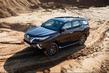 Pregled 7-sedežnega terenskega vozila Toyota Fortuner z okvirno šasijo fotografija 3