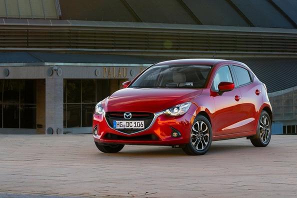 Kompaktna petvratna kombilimuzina Mazda 2