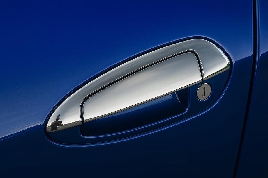 Fiat Grande Punto/Punto EVO 2006–2018 Kromirani pokrovi kljuk vrat z zgornjim delom (4 vrata, nerjavno jeklo) Carmos - turško nerjaveče jeklo Image