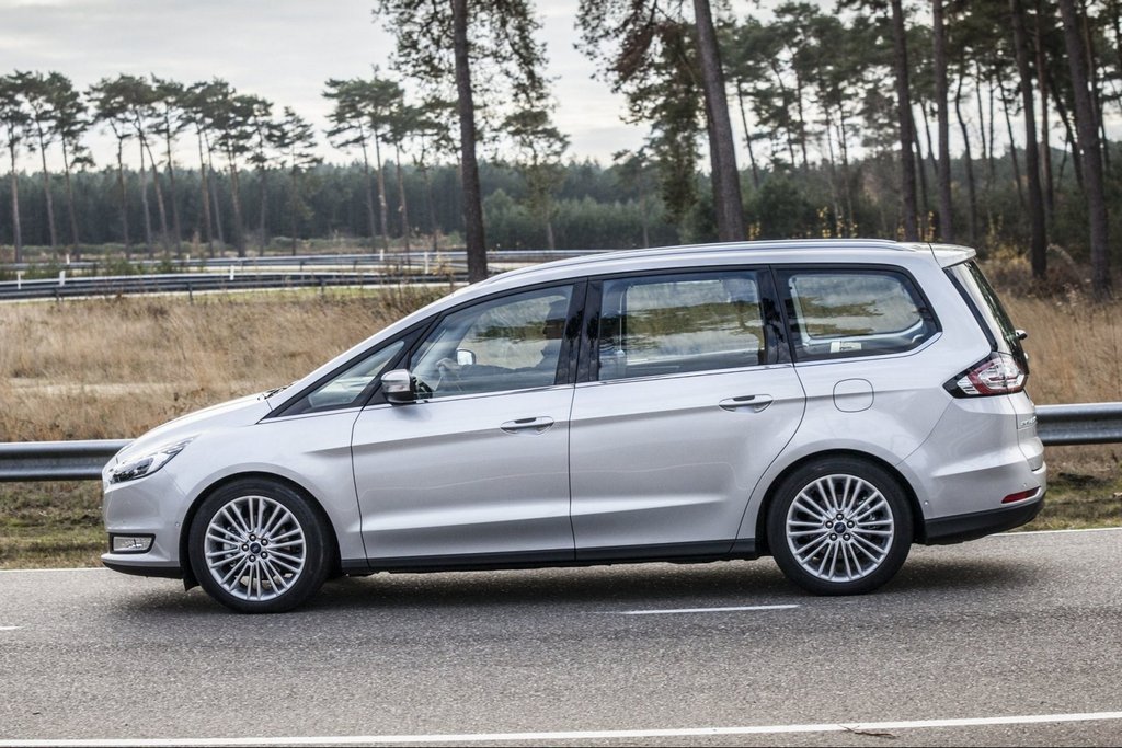 Pregled sedemsedežnega enoprostorca Ford Galaxy