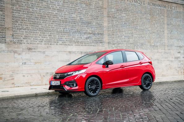 Kompaktna petvratna kombilimuzina Honda Jazz