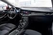 Pregled petvratnega kombilimuzinskega Opel Astra K fotografija 8
