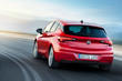 Pregled petvratnega kombilimuzinskega Opel Astra K fotografija 7
