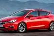 Pregled petvratnega kombilimuzinskega Opel Astra K fotografija 1
