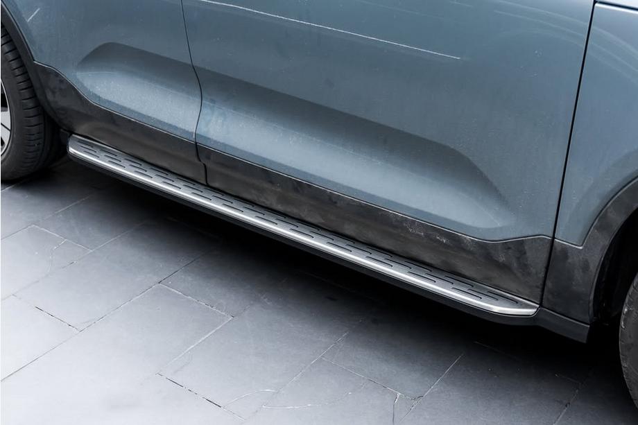 Volvo XC40 2018– Original stranski pragovi (2 kosa) Image