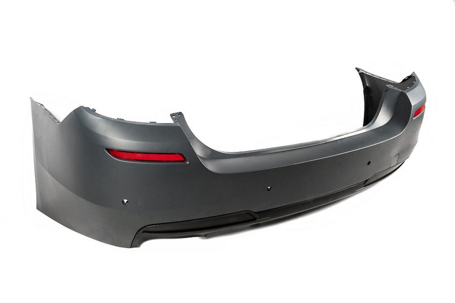 BMW serija 5 F10/F11 2010–2016 Komplet bodykita (M-Performance LCI) Dvostranski enojni izpuh Fotografija 7