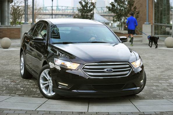 Pregled luksuzne limuzine Ford Taurus