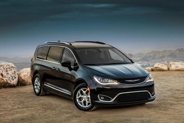 Polnovelikostni sedemsedežni enoprostorec Chrysler Pacifica