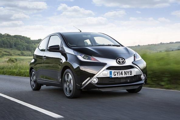 Pregled druge generacije kombilimuzine Toyota Aygo
