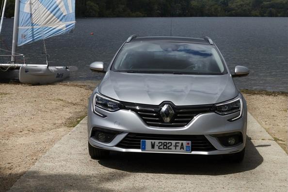Četrta generacija karavana Renault Megane Estate Fotografija 2