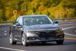 Pregled desete generacije limuzine Honda Accord fotografija 10