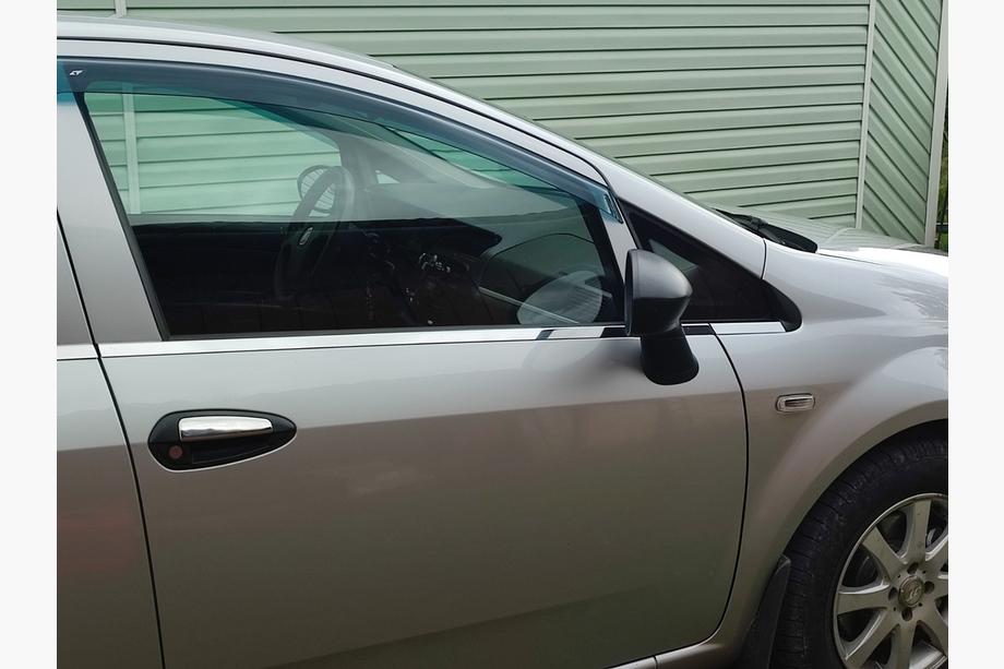 Fiat Linea 2006–2018 Kromirane obloge kljuk vrat (4 kosi, nerjavno jeklo) OmsaLine - italijansko nerjavno jeklo Image