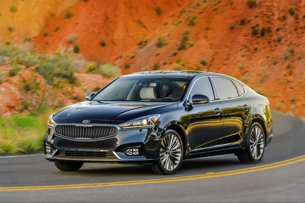 Druga generacija limuzine KIA Cadenza