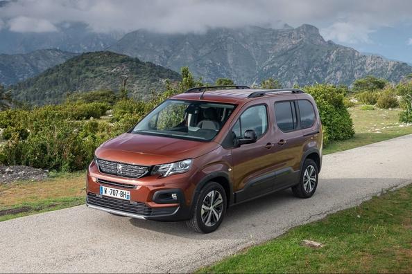 Test novega kompaktnega enoprostorca Peugeot Rifter