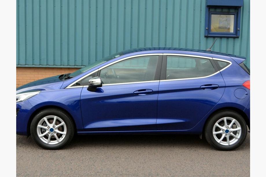 Ford Fiesta 2017– Popolna okenska obroba OmsaLine (16 kos, nerjaveče) Image