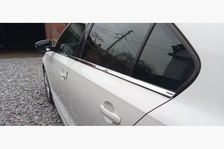 Volkswagen Jetta 2011–2018 Spodnje letve oken (6 kos, nerjaveče jeklo) Fotografija 5