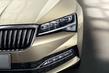 Pregled prenovljenega liftbacka Skoda Superb 2019 fotografija 10