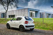 Kompaktna kombilimuzina s povečano prehodnostjo Suzuki Ignis fotografija 7