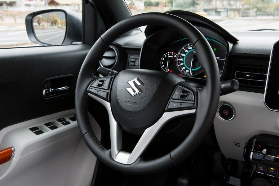 Kompaktna kombilimuzina s povečano prehodnostjo Suzuki Ignis