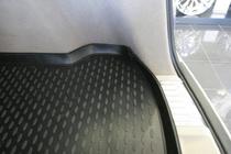 Cadillac SRX 2004–2009 Gumijasta kadica za prtljažnik (Novline) crossover (2010↗) fotografija 2