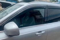 Volvo XC90 2015– Vetrni deflektorji oken s kromiranim trakom (4 kosi, HIC) fotografija 4