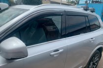 Volvo XC90 2015– Vetrni deflektorji oken s kromiranim trakom (4 kosi, HIC) fotografija 5