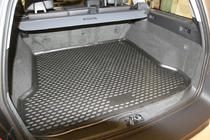 Volvo XC70 2007–2013 Gumijasta podloga za prtljažnik (Novline) fotografija 3