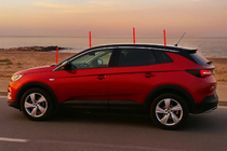 Opel Grandland X 2017– Zgornje letvice stekel (8 kos, nerjavno jeklo) fotografija 1