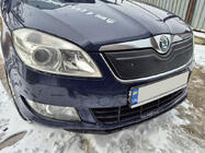 Skoda Roomster 2006–2015 Zimska obloga za masko hladilnika (2010+, zgornja) Mat fotografija 1