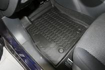 Nissan Tiida 2011–2014 (2015↗) 3D gumijasti tepihi za potniško kabino (4 kosi, Novline) fotografija 2
