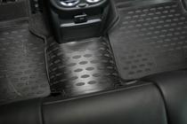 Volkswagen Tiguan 2007–2016 3D gumijasti tepihi za notranjost (4 kosi, Novline) fotografija 4