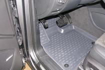Audi Q7 2005–2015 Gumijasti tepihi za kabino (4 kosi, Novline) fotografija 2