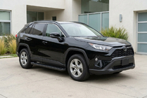 Toyota Rav 4 2019–2025 Bočne stopnice Allmond Black (2 kos, aluminij) fotografija 1