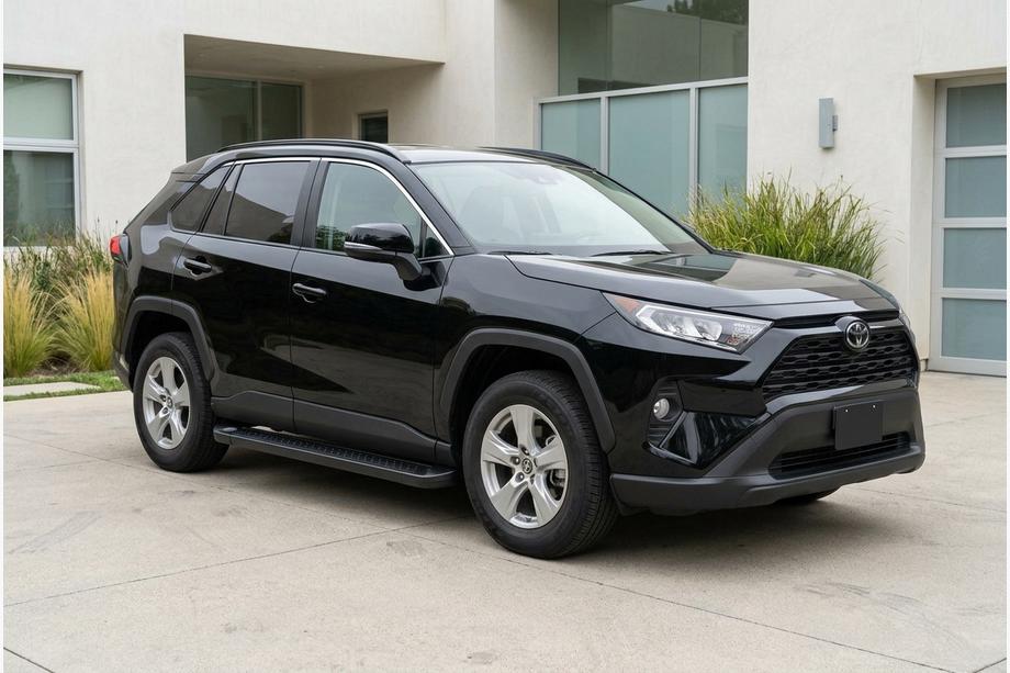 Toyota Rav 4 2019–2025 Bočne stopnice Allmond Black (2 kos, aluminij) Image