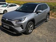 Toyota Rav 4 2019–2025 Stranske stopnice Maydos V2 (2 kos, aluminij z nerjavnim jeklom) fotografija 2