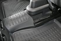 Ford Fusion 2002–2012 Gumijasti tepihi za notranjost (4 kos, Novline) Različica 3 fotografija 2