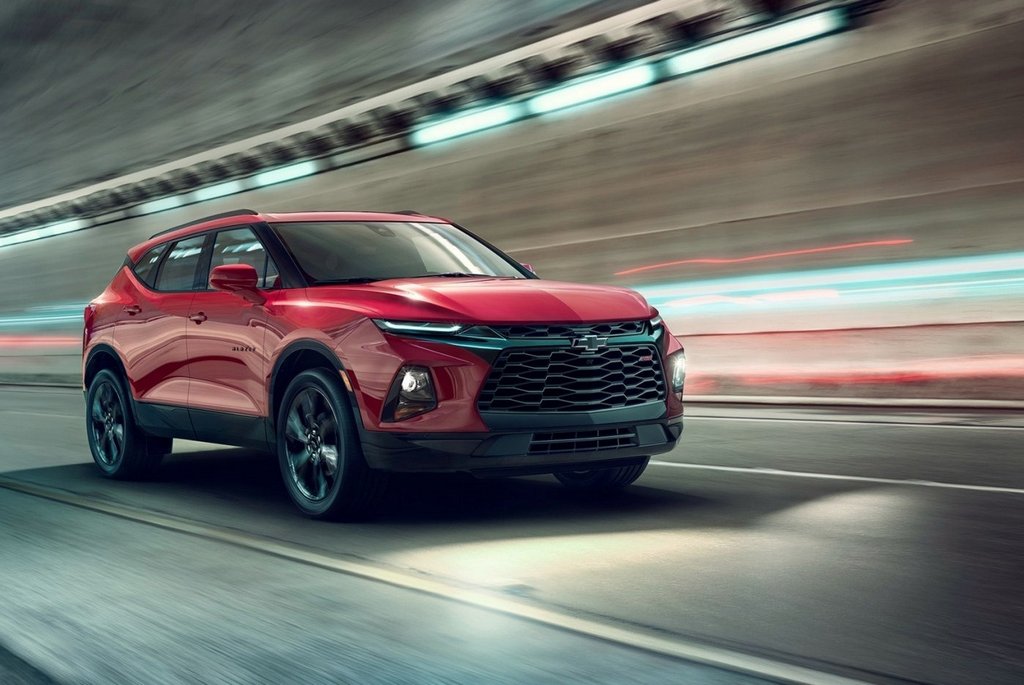 Pregled srednje velikega križanca Chevrolet Blazer