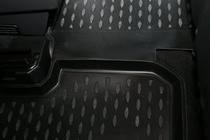 Land Rover Discovery IV 2009–2017 Gumijasti tepihi za kabino (4 kosi, Novline) fotografija 4