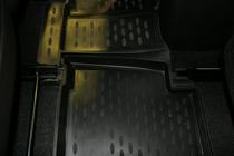 Toyota Rav 4 2006–2013 (2010↗) Gumijasti tepihi za notranjost (4 kosi, Novline) fotografija 4