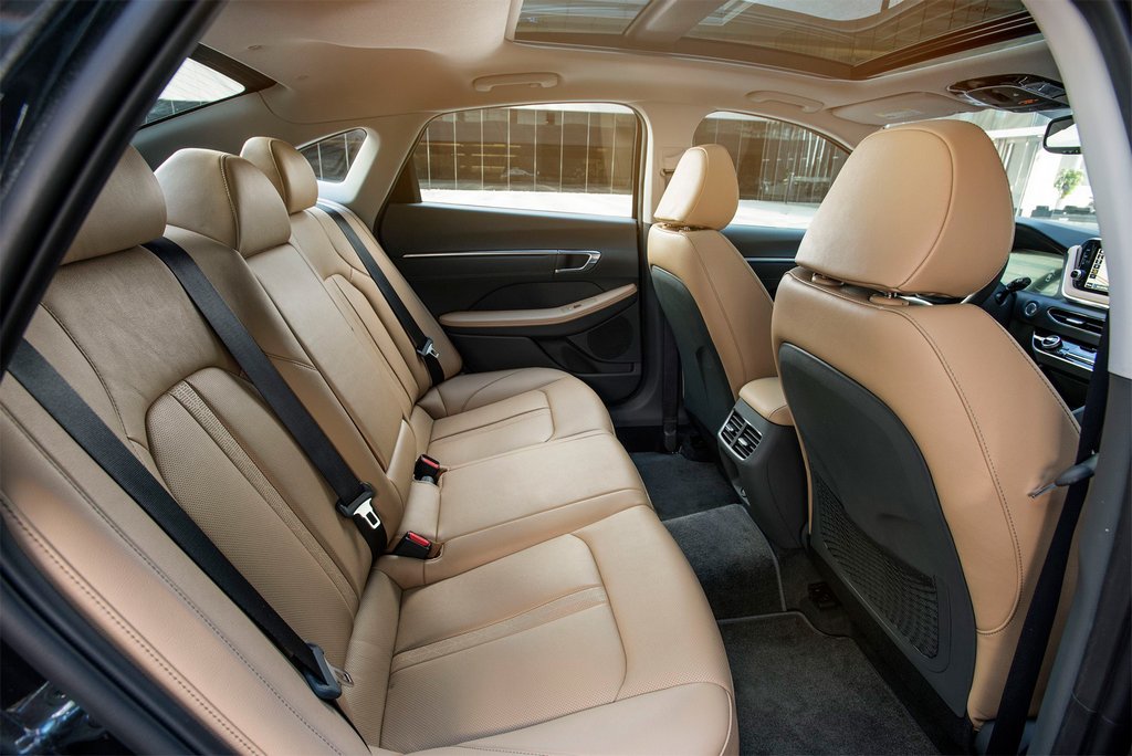 Limuzina Hyundai Sonata osme generacije