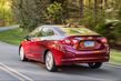 Kompaktna limuzina Chevrolet Cruze druge generacije fotografija 9
