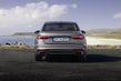 Pregled srednje velike limuzine Audi A4 fotografija 6