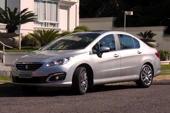 Pregled kompaktne limuzine Peugeot 408