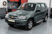 Chevrolet Niva 1998–2020 Stranske stopnice Allmond Grey (2 kosa, aluminij) fotografija 1