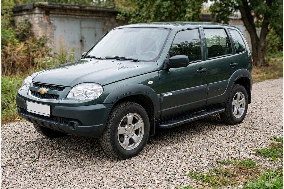 Chevrolet Niva 1998–2020 Bočne stopnice Bosphore Black (2 kos, aluminij) Image