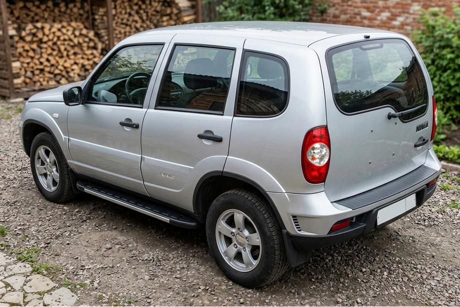 Chevrolet Niva 1998–2020 Stranske stopnice Duru (2 kos, aluminij) Image